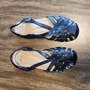 Earth Origin sandals